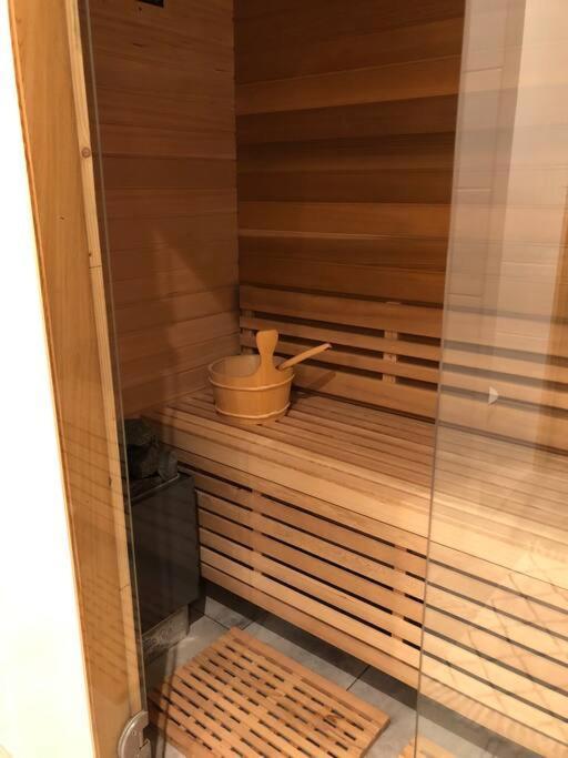 Luxurious Appartement With Sauna And Kitchen In Center Of 도르드레흐트 외부 사진